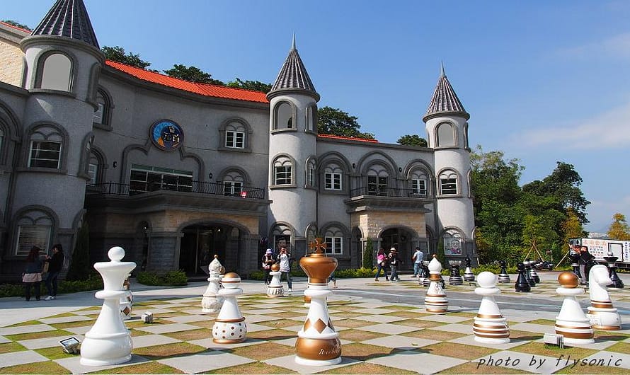 【南投埔里】元首館—大黑松小倆口